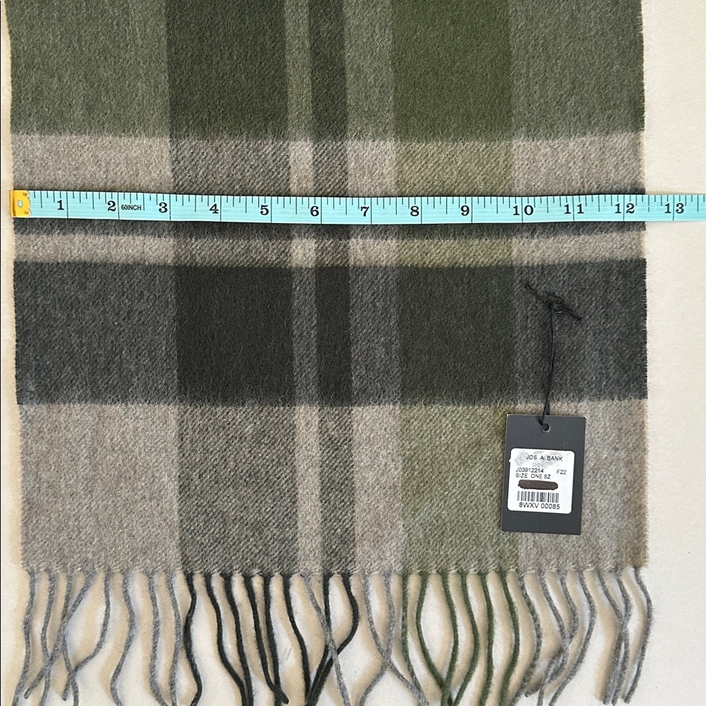 Jos. A. Bank 100% Cashmere Scarf Green Plaid NWT - Picture 5 of 5